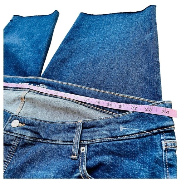 Old Navy OG Straight Leg Jeans Size 28 NWOT High Rise Secret Slim Pockets - Picture 4 of 7